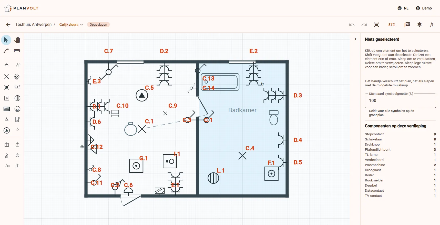 De PlanVolt-editor met het situatieschema van een gelijkvloers: kamers, meubels en elektrische componenten met kringnummers